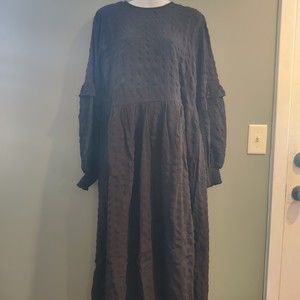 Black Long-Sleeve Midi Dress